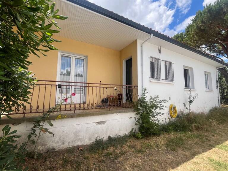 Maison  4 pièce(s) 94 m2 centre ville et plage — photo 1