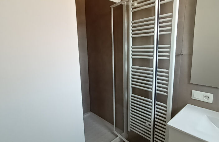 Très Bel Appartement  74m² T3 s/s travaux sur Maison de ville — photo 2