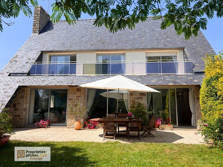 Sainte-Marine, Maison d'architecte 162 m², Terrain de 1 019 m² , Plage à pied — photo 1