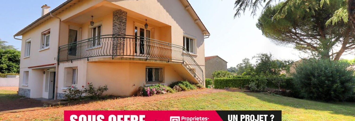 Maison 5 Pièces 132 m² à vendre à Sainte-Ouenne (79220)