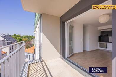 Appartement 3 pièces 243800 €