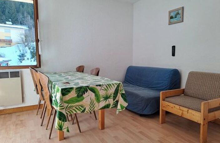 MIJOUX : T3 de 54 m² au centre du village — photo 2