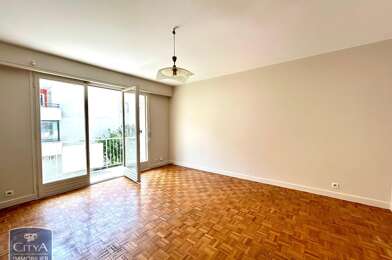 Appartement 2 pièces 805 €