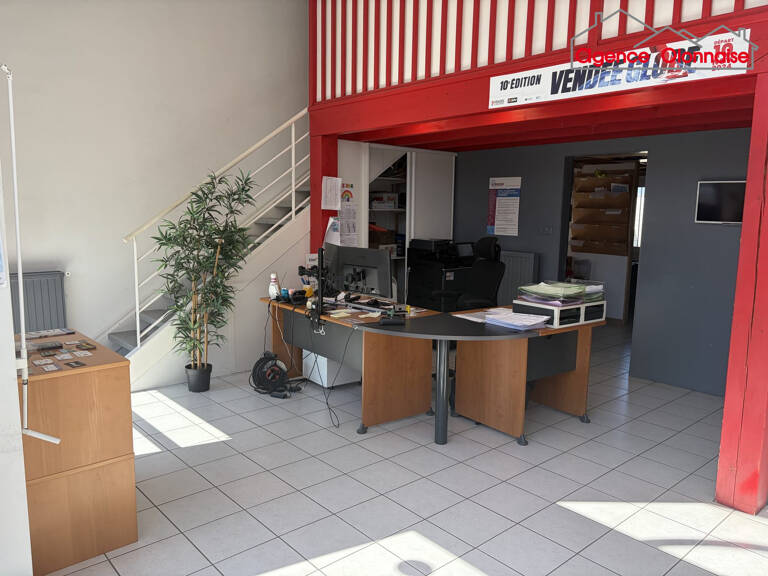 local professionnel — photo 1