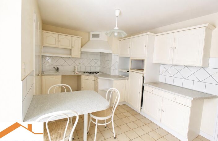Vente maison 5 pièces 134 m² Beaufou (85170) — photo 2