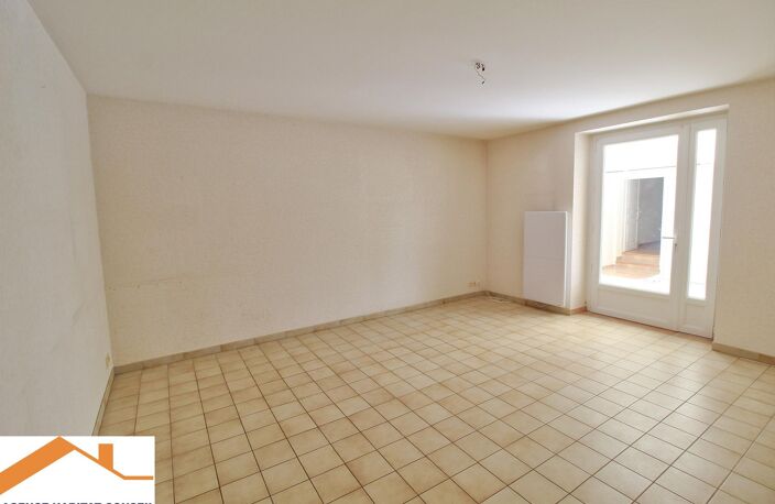 Vente maison 5 pièces 134 m² Beaufou (85170) — photo 3