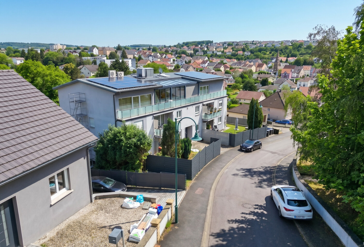 Oeting   Superbe F3 de 77 m2 avec balcon panoramique, garage — photo 1