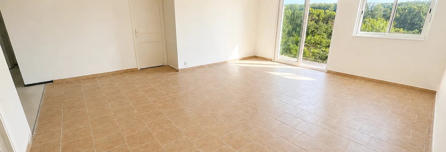 Appartement 3 Pièces 82 m² à vendre à Le Luc (83340)
