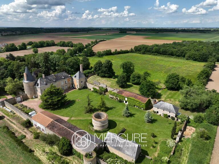 REMARQUABLE CHATEAU I.M.H. — photo 1