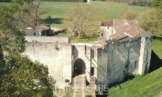 Maison 20 Pièces 600 m² à vendre à Saintes (17100)