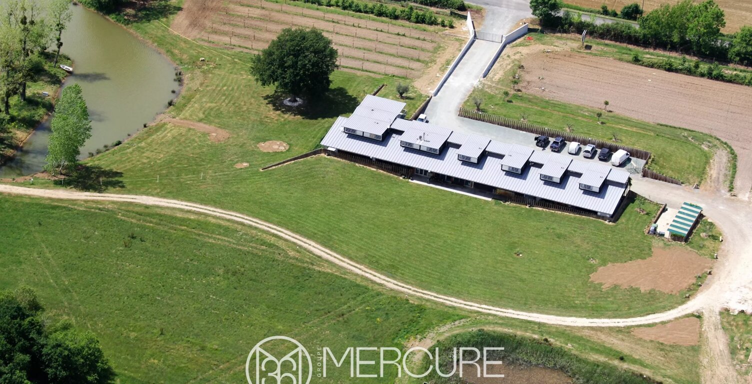 DOMAINE FORESTIER AVEC GITES — photo 1