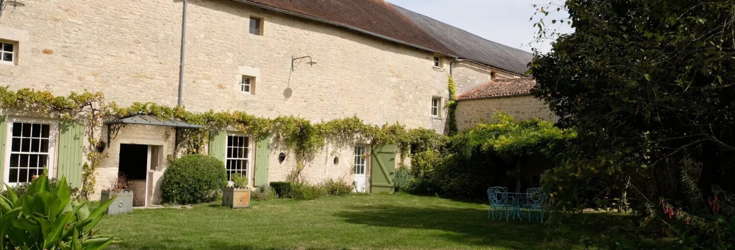Maison 11 Pièces 390 m² à vendre à La Mothe-Saint-Héray (79800)