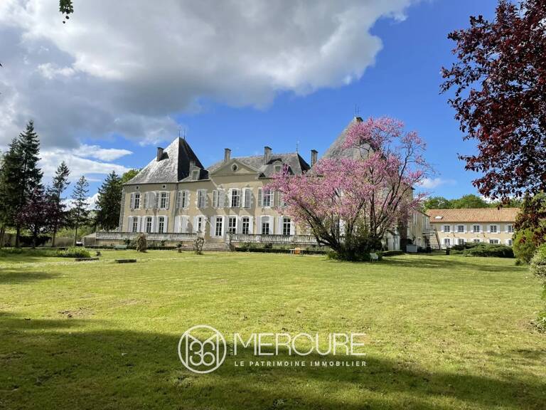 Propriété d'exception – Château XVIIe/XVIIIe et domaine de 4,58 — photo 1