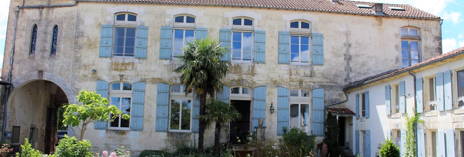 Maison 31 Pièces 1200 m² à vendre à Asnières-la-Giraud (17400)