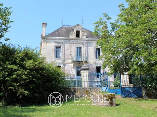 ELEGANTE MAISON BOURGEOISE DU XIXe SIECLE — photo du bien