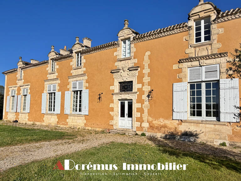 LOGEMENT D'EXCEPTION DANS CHATEAU DU XVIIème siècle - PISCIN — photo 1