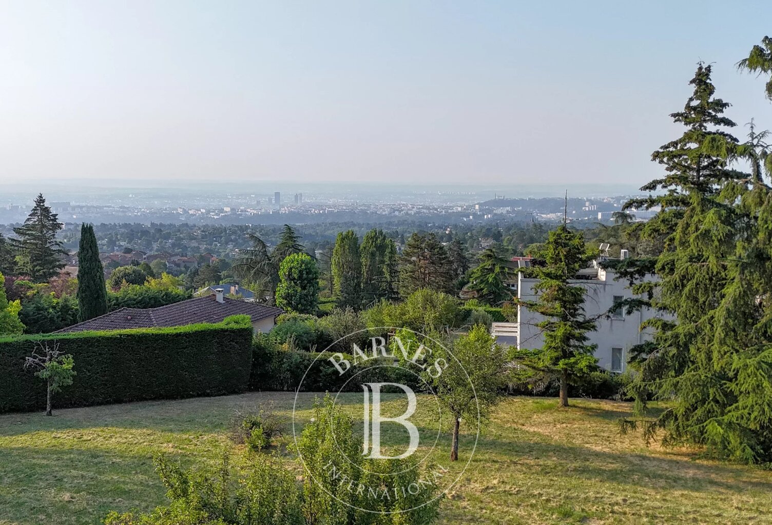 Saint Didier au Mont d'Or - Maison sur parcelle constructible de 5000m² - piscine - Garage et annexe — photo 1