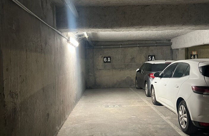 Parking en sous-sol à louer - LYON 7e — photo 3