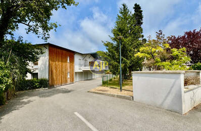 T2 RECENT DERNIER ETAGE AVEC PARKING — photo du bien