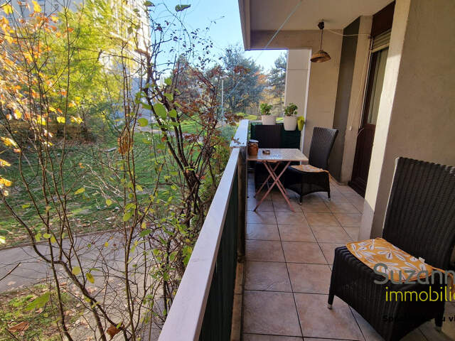 Échirolles  T5 traversant 93 m², balcon, loggia  Idéal — photo du bien