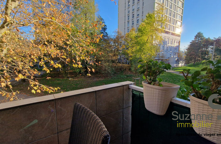 Échirolles  T5 traversant 93 m², balcon, loggia  Idéal — photo 2