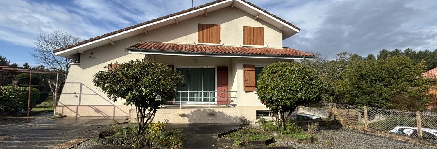 Maison 8 Pièces 191 m² à vendre à Saint-Julien-en-Born (40170)