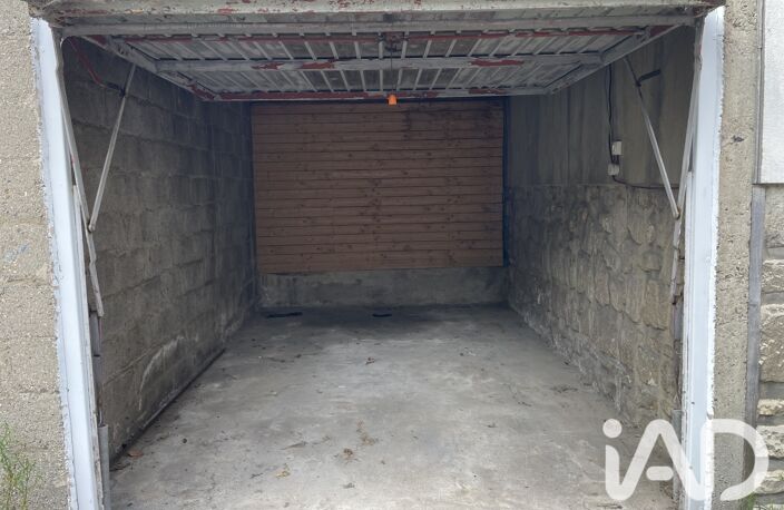 Vente Garage 11 m&sup2; — photo 2