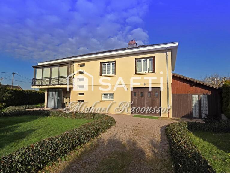 BLANZY  Maison familiale de 165 m² sur un terrain de 1 398 m² — photo 1