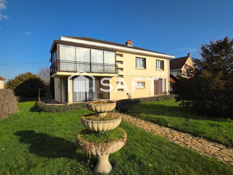 BLANZY  Maison familiale de 165 m² sur un terrain de 1 398 m² — photo 1