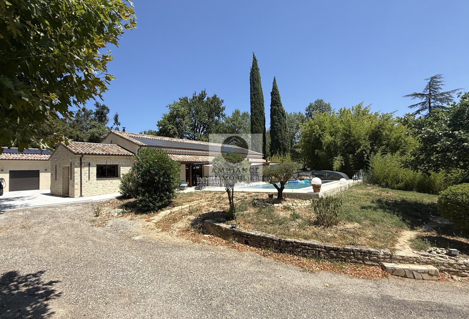 Une signature architecturale au coeur de la nature — photo 1