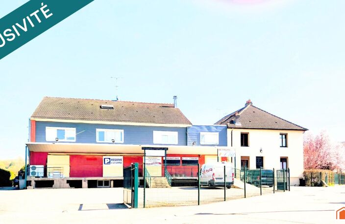Spécial investisseur : vaste ensemble immobilier mixte incluant un local commercial et 4 appartements loués — photo 2