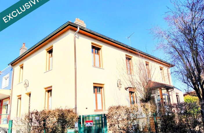 Spécial investisseur : vaste ensemble immobilier mixte incluant un local commercial et 4 appartements loués — photo 4