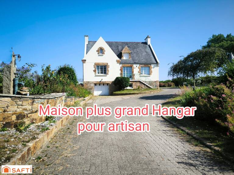 Maison avec Hangar — photo 1
