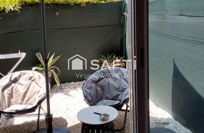 En RDJ appartement avec terrasse et parking privé. — photo 2