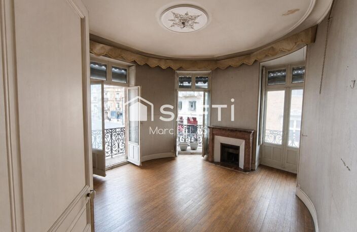 Appartement Bourgeois d'exception Place des Carmes — photo 3