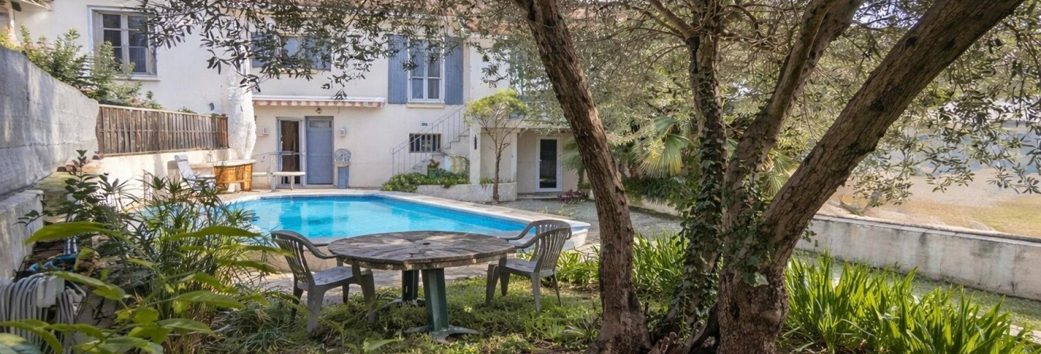 Maison 5 Pièces 150 m² à vendre à Nîmes (30000)