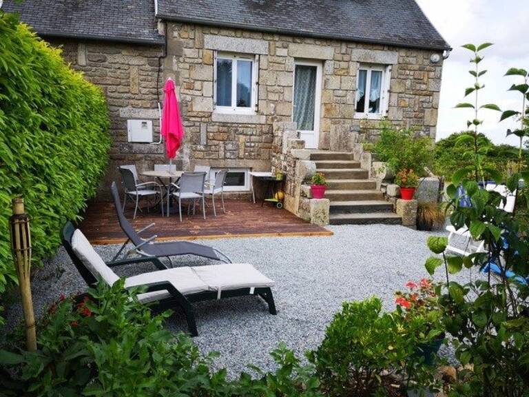 MAISON EN PIERRES SUR TERRAIN DE 4898 M2 — photo 1