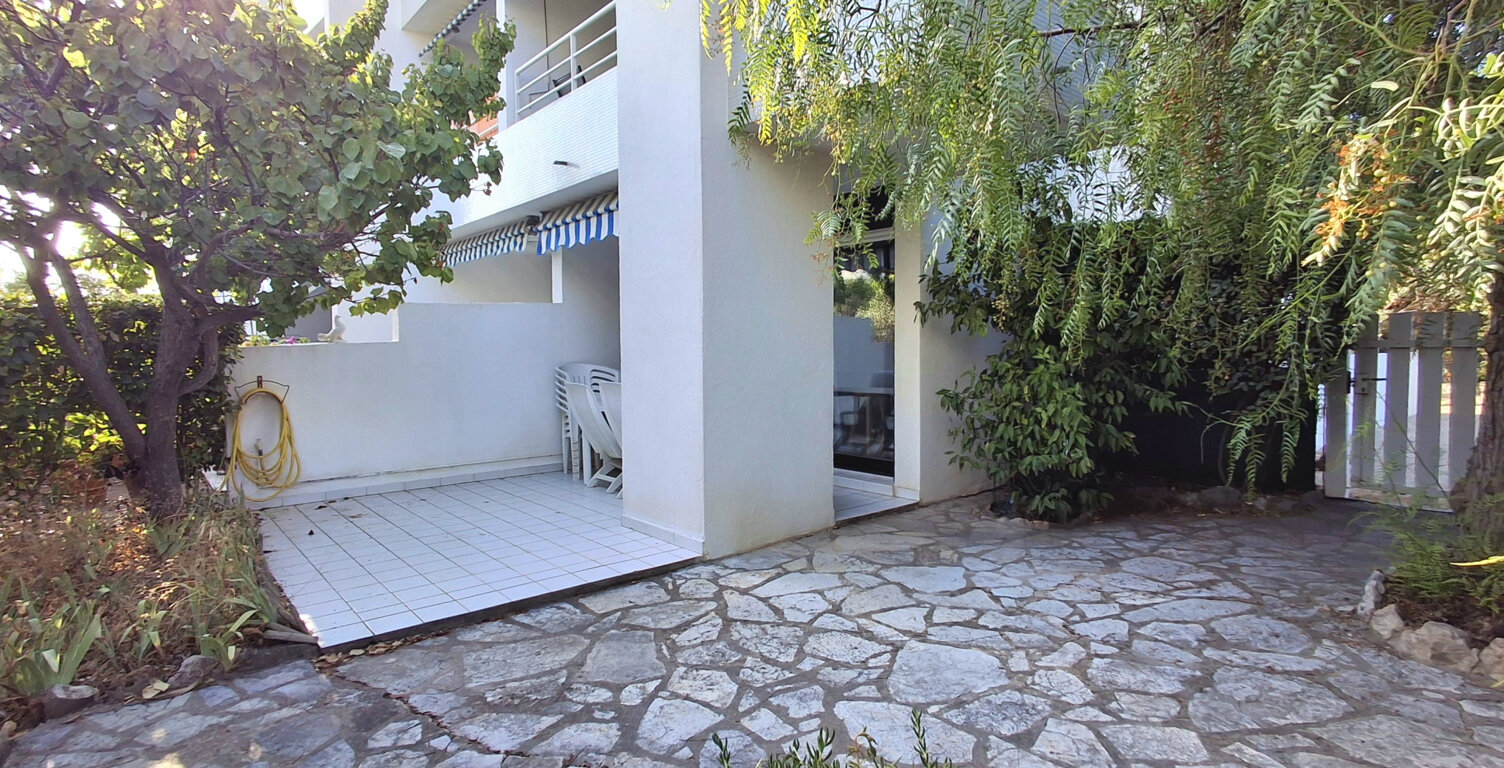BANDOL   Appartement avec terrasse, jardin privatif, entrée — photo 1