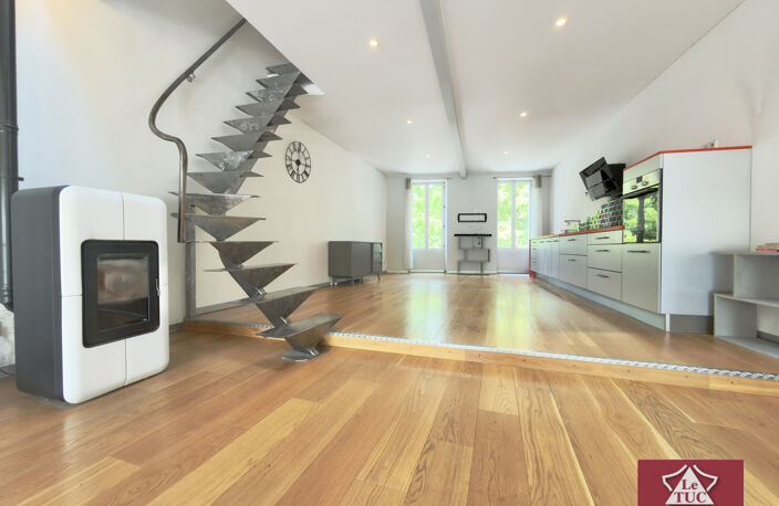 Maison de ville avec terrasses, garage et jacuzzi — photo 5