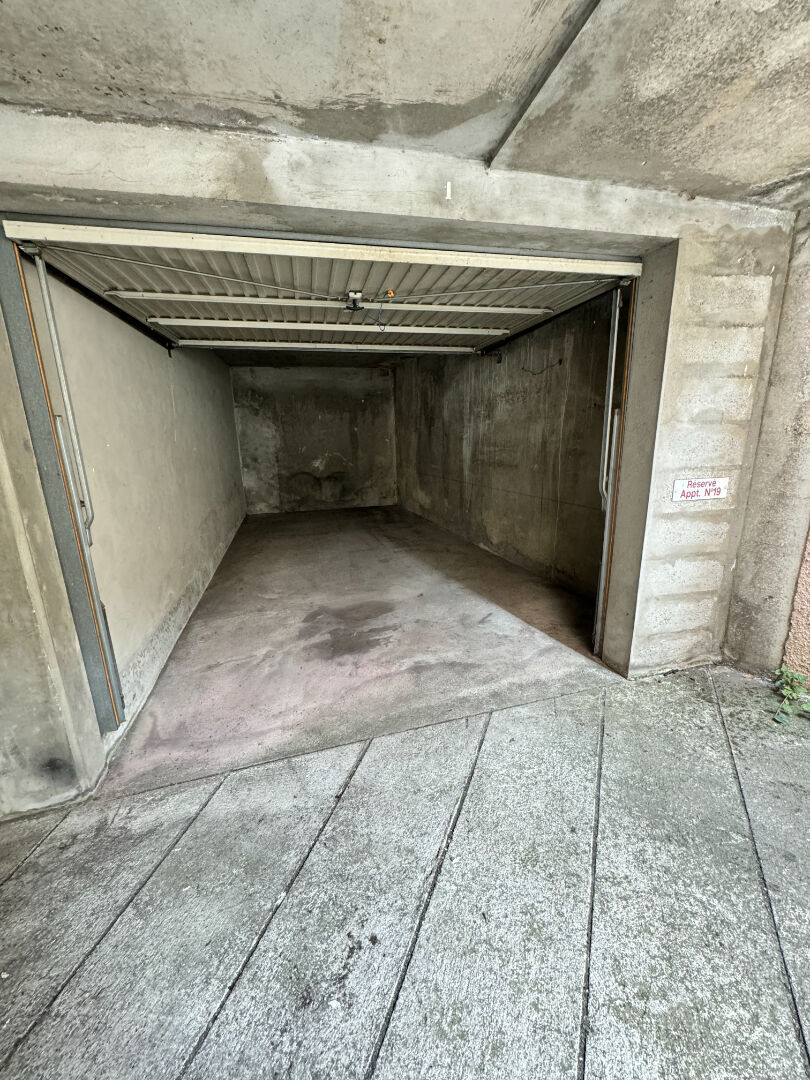 Parking  à louer Pau 64000