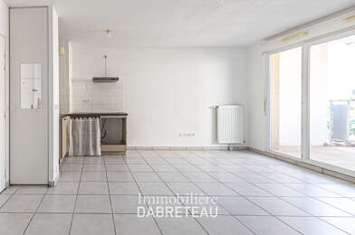 Appartement 3 pièces 240000 €