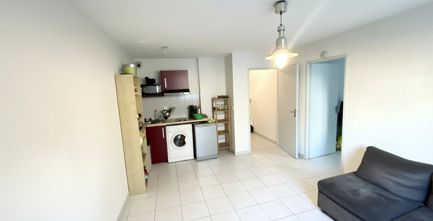 Appartement Marseille 2 pièce(s) 40.01 m2 — photo 1