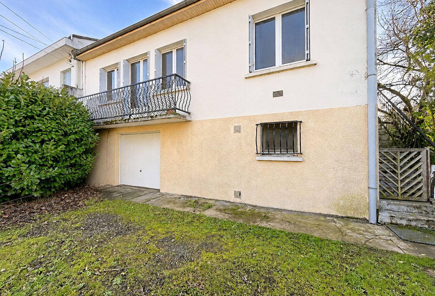 PORTET SUR GARONNE - Village - Maison de 90,8 m2  avec jardin de 476m2 , double garage et atelier — photo 1