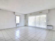 VENTE EN EXCLUSIVITE - SAINT-RAPHAËL - APPARTEMENT 4 PIECES de 84M2 EN DERNIER ETAGE AVEC GARAGE ET PARKING PR — photo 2