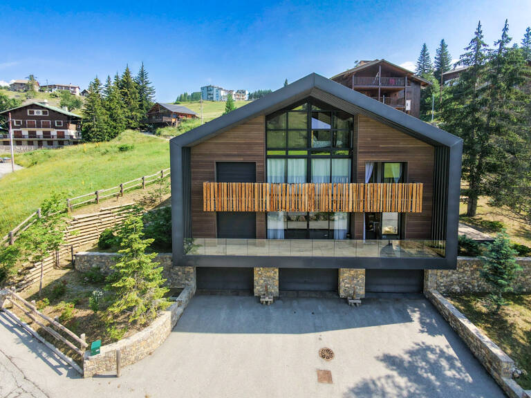 Superbe appartement triplex dans un chalet avec vue dominante et garage — photo 1
