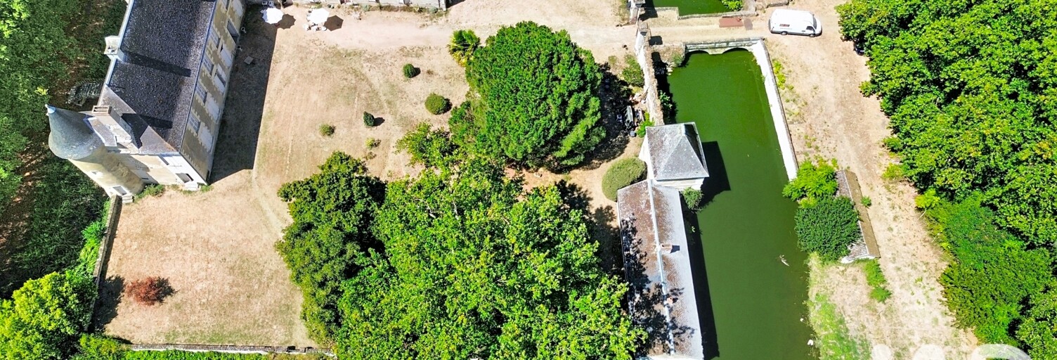 Maison 16 Pièces 600 m² à vendre à Saint-Genest-d'Ambière (86140)