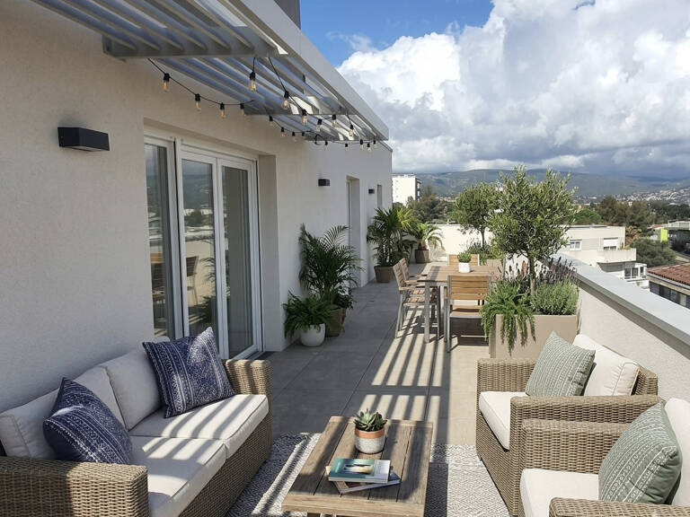 Rooftop en duplex familial, en dernier étage, vue mer, très lumineux avec terrasses, ascenseur à La Ciotat — photo 1