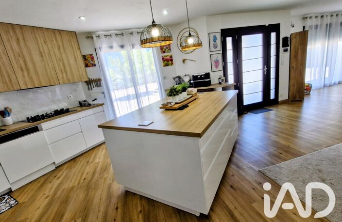 Vente Maison/villa 6 pièces — photo 4