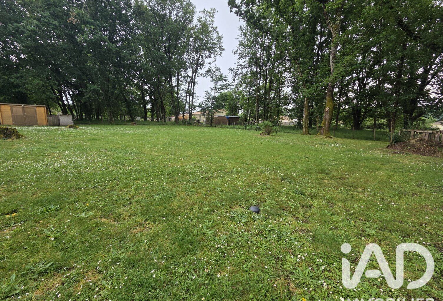 Vente Terrain 752 m&sup2; — photo 1