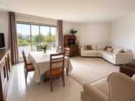 Grand T2 de 60 m2 avec cuisine indépendante, balcon, cave et parking — photo 2